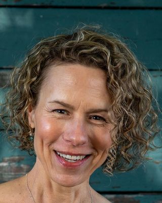 Photo of Dr. Danielle F. Robillard, Psychologist, PsyD, DipACLM