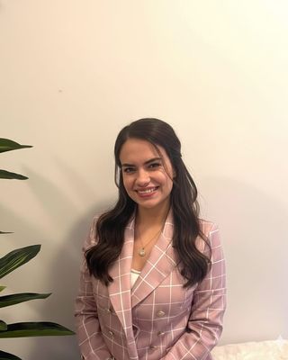 Photo of Merna Tawfik, Registered Psychotherapist (Qualifying), MA