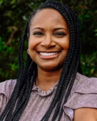 Photo of Kenisha Caster, Clinical Social Work/Therapist, LCSW