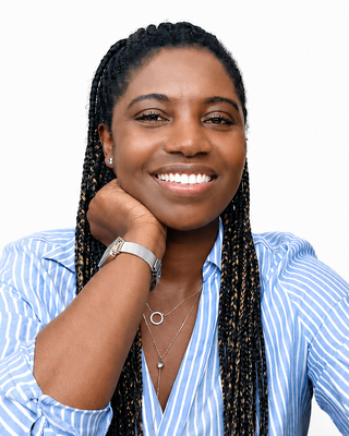 Photo of Edilia Rodrigues, Psychotherapist, PhD, MBABCP