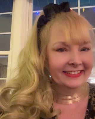 Photo of Laura Pembrook, LCPC, NCC, BCPC