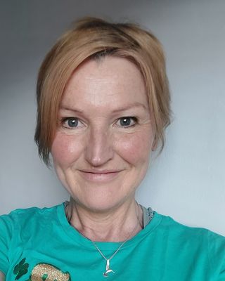 Photo of Ciara McKeown - Unfurl Art Therapy, Psychotherapist, MIACP