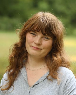 Photo of Emma Grady-Pawl, Pre-Licensed Professional, LMSW, MSW