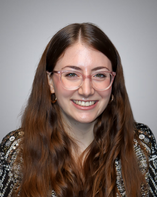 Photo of Shannon Bucciarelli, Psychiatric Nurse Practitioner, MSN, PMHNP, B-C