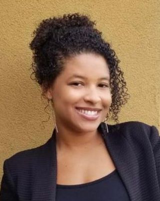 Photo of Deja DeTrinidad, Clinical Social Work/Therapist, LCSW