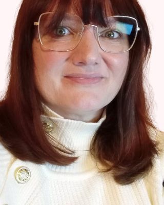 Photo of Kelly Swan, Counsellor, MBACP