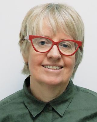 Photo of Carolyn Davies, Counsellor, BACP