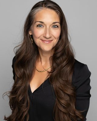 Photo of Mina Khan, Counsellor, CCC, MACP, BEd
