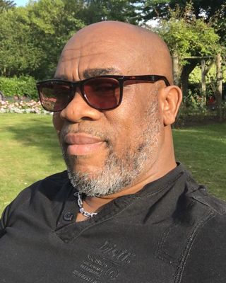 Photo of Jo Mbaeru, Counsellor in Cheltenham, England