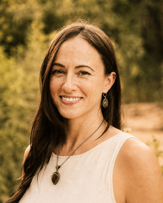 Photo of Onawa Beth, LPC-Associate, MA, LPC-A