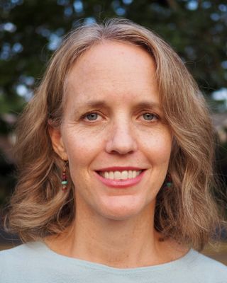 Photo of Hillary Howarth, Psychologist in Portland, OR