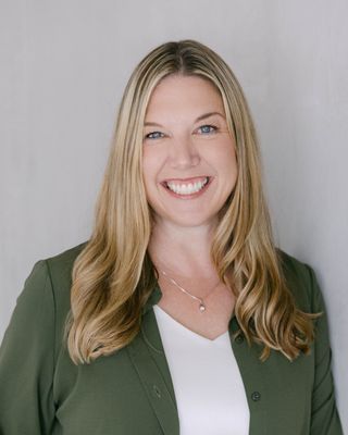 Photo of Jennifer Treadway-Molle, Marriage & Family Therapist, LMFT, MA