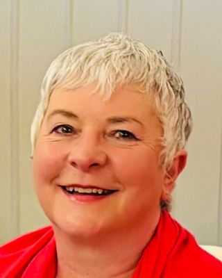 Photo of Liz Muir, Counsellor, MNCPS Acc.