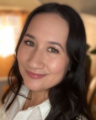 Photo of Nichole Aramapakul, Pre-Licensed Professional