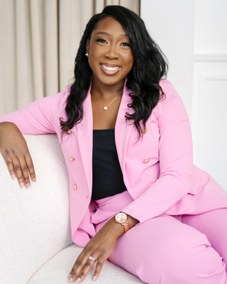 Photo of Anansia Leslie-Bailey, Registered Psychotherapist, CCC, CTP, CCSP