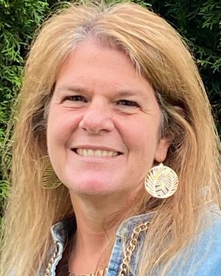 Photo of Lori Lee VanHarmelen, Clinical Social Work/Therapist, LMSW