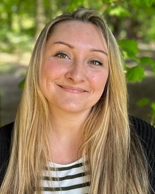 Photo of Sarah Theisen, Pre-Licensed Professional in Dallas, OR