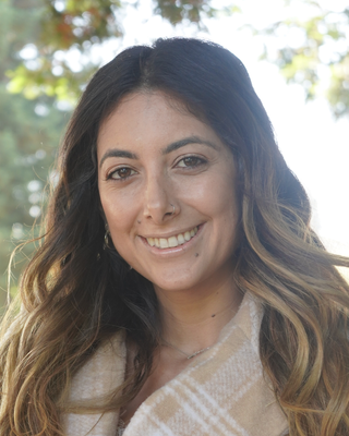 Photo of Roxana Mandisen, Clinical Social Work/Therapist, LCSW