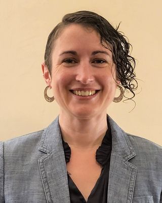 Photo of Cara Hardinger, Psychiatric Nurse Practitioner, MSN, PMHNP