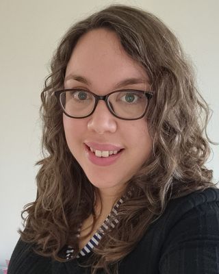 Photo of Kerry Augustus, Psychotherapist, MBABCP