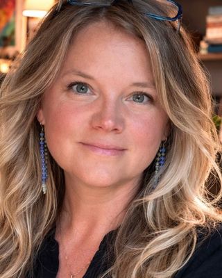 Photo of Annika O'Melia, Clinical Social Work/Therapist, MSW, LISW