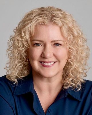 Photo of Kelly Bent - Individual & Couples Therapy \ Kelly Bent, Registered Psychotherapist (Qualifying), MEd, BA, RP(Q)