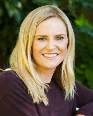 Photo of Robin Hanseth, Licensed Professional Counselor in Oregon