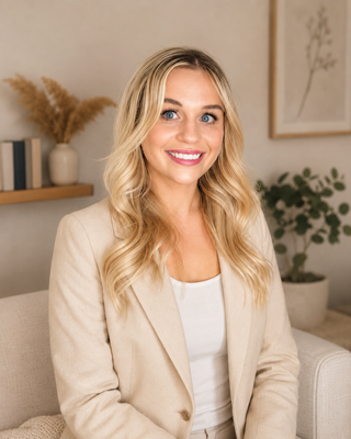 Photo of Kristen Lawrynowycz, Registered Psychotherapist (Qualifying), MA, RP