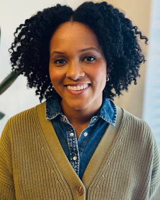 Photo of Valerie Papillon, Clinical Social Work/Therapist, LCSW
