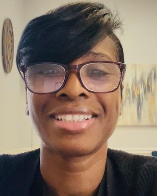 Photo of Elesia Atkinson, Pre-Licensed Professional, Intern