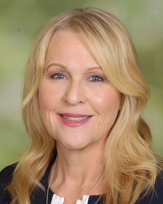 Photo of Eileen Banados, Clinical Social Work/Therapist, LCSW