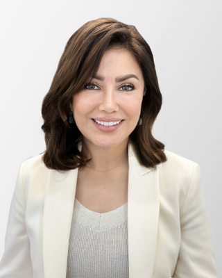 Photo of Dr. Clara Alvarez, Psychiatrist, MD, FAPA