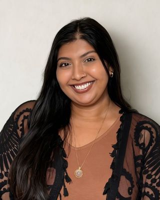 Photo of Nisha Narpaul, Pre-Licensed Professional, MA