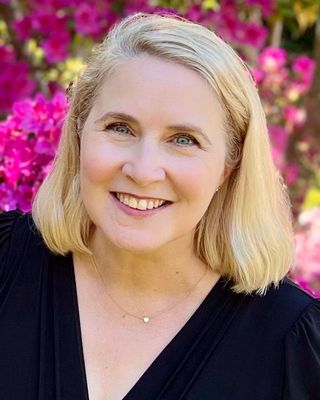 Photo of Dr. Erin Gallagher Armer, Psychologist in Palo Alto, CA