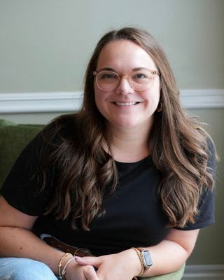 Photo of Carrie Arasmith, Marriage & Family Therapist, MS, LMFT