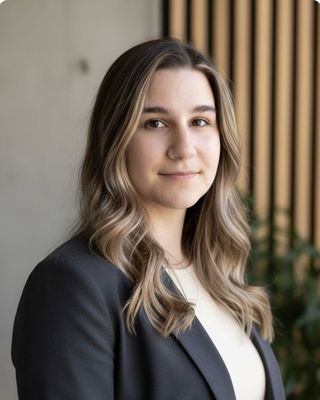 Photo of Raelle Kaplan, Clinical Social Work/Therapist, LICSW, PMH-C, CCTP II