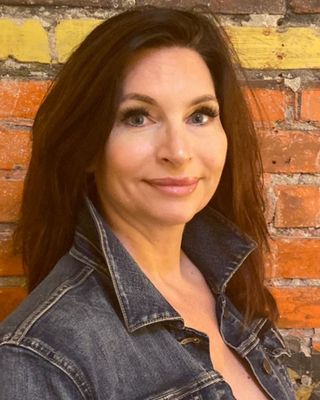 Photo of Rhonda Heft, Registered Social Worker, BA, BSW, MSW, RSW