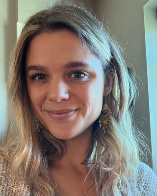 Photo of Rachel Longenecker, Counselor, LMHC, ATR, RYT-200