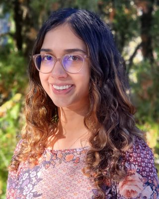 Photo of Dr. Kristen Silveira, Psychologist, PhD