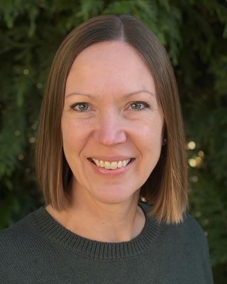 Photo of Julie Lidstone, Clinical Social Work/Therapist, MSW, RSW