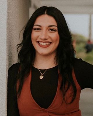 Photo of Aliza Valdez, Marriage & Family Therapist Associate