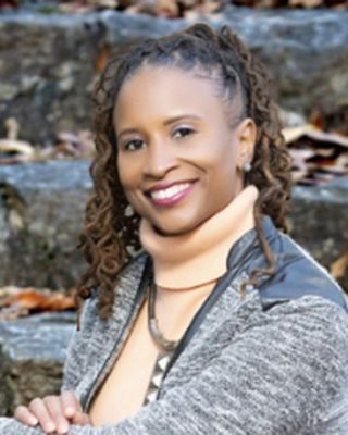 Photo of Kenika Holloway, Licensed Professional Counselor