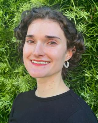 Photo of Kendra Lewis, Associate Clinical Social Worker, ASW, DBT, IFS
