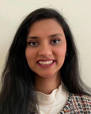 Photo of Heba Khan, Registered Social Worker, MSW, RSW