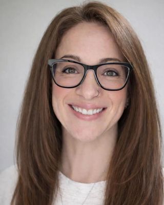 Photo of Lyndsay Ward, Clinical Social Work/Therapist, LCSW, PMH-C