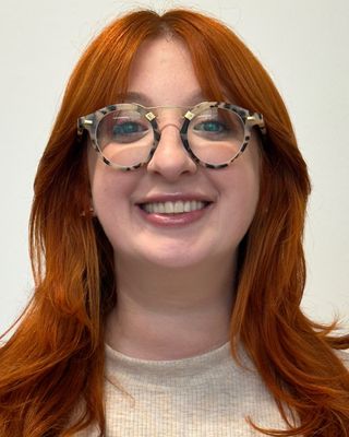 Photo of Julianne Silva, Clinical Social Work/Therapist, LCSW
