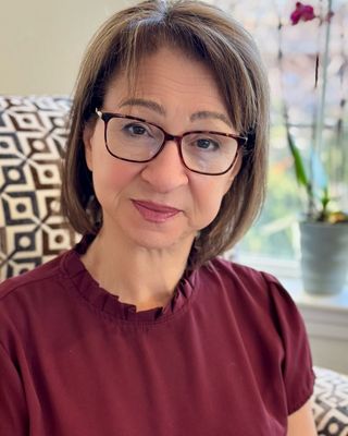 Photo of Laurie J Dobrinich, Clinical Social Work/Therapist, LCSW, LISW