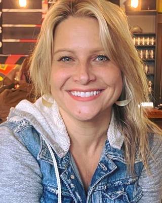 Photo of Jennifer Lauren Stoops, Marriage & Family Therapist Associate in Fillmore, San Francisco, CA