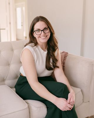 Photo of Jessica Gledhill, Registered Psychotherapist, BA, MEd