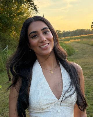Photo of Manreet Buttar, Registered Psychotherapist (Qualifying), MCP